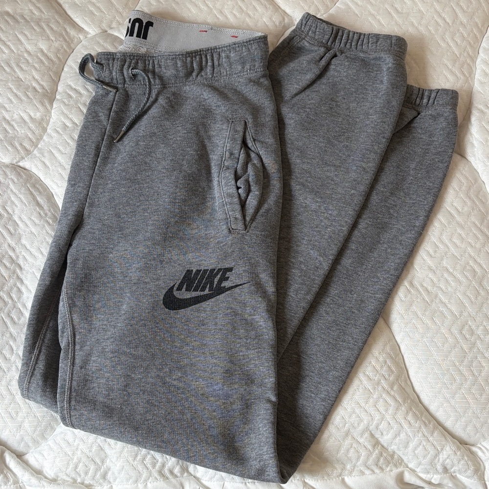 Nike Women’s Heather Gray Jogger Pants with Black Swoosh